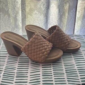 Pierre Dumas Tan Woven Mules with Block Heel